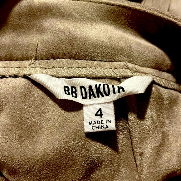 BB Dakota size 4 leather skirt - Picture 2 of 4